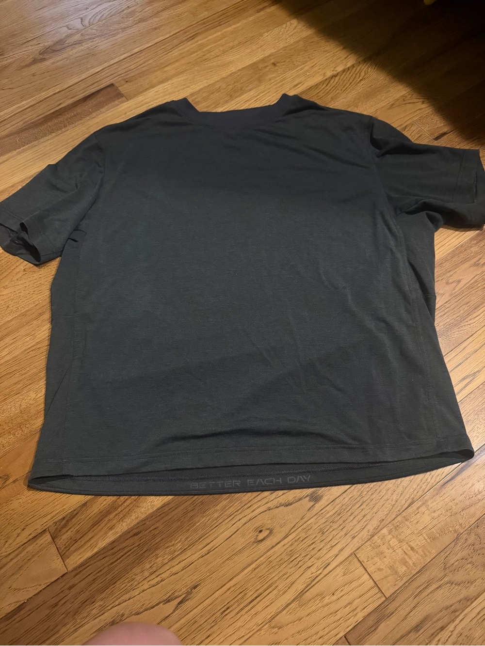 lululemon athletica Men's Short Sleeve Crew Tee